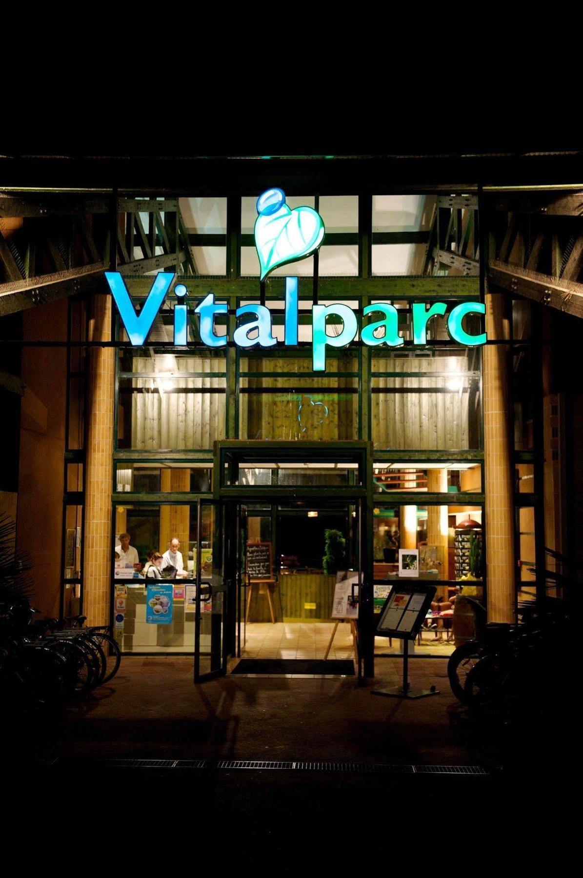 Hotel & Spa Vitalparc, The Originals Collection 拉卡诺 外观 照片